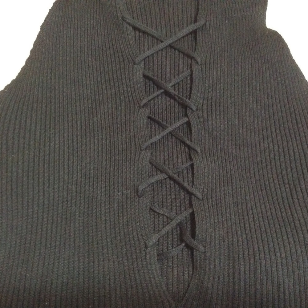 Sadie & Sage Black Sleeveless Ribbed Lace-up Top 1